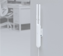 Load image into Gallery viewer, UniFi WiFi 5 Indoor/Outdoor Meshable Access Point
